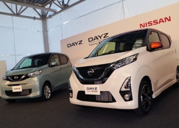 Nissan Mitsubishi Keicar, mobil mungil nissan livina
