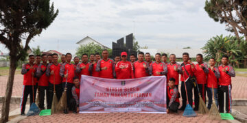 “Jelang Hari Kemenkumham Tahun 2023, Lapas Tebing Tinggi Bersih-Bersih TMP”