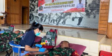 Partisipasi Donor Darah Prajurit 511 Badak Hitam Dalam Rangka HUT RI ke-78 di Tapal Batas Indonesia
