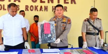 Polres Rohil Ungkap Kasus Penganiayaan Berujung Tewasnya IRT di Kecamatan Kubu