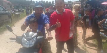 Anggota DPRD Rohil Syahrin Usman, S. Sos, Ikut Jalan Santai Bersama Masyarakat