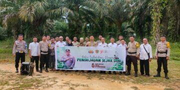 Program Penghijauan, Mapolsek Simpang Kanan Adakan Kegiatan Penanaman Pohon