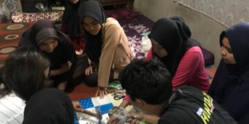 Ecoprint Tote Bag Menjadi Inovasi Baru UMKM Mahasiswa KKN Univrab di Desa Teratak Buluh 