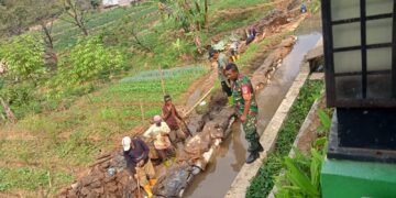 Perbaikan Saluran Air di Desa Sukaresmi untuk Mengatasi Kelangkaan Air