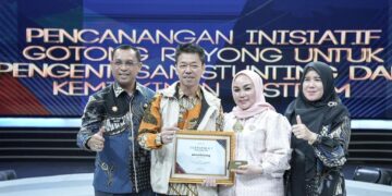 Dihadiri Wapres, Bupati Rohil Terima Penghargaan Penanganan Stunting dan Kemiskinan Ekstrem