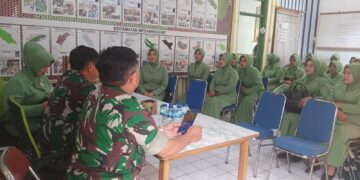 Himbauan dan Penekanan kepada Ibu-Ibu Persit Ranting XI / Koramil 0621-10/ Cisarua Menjelang Pemilu 2024