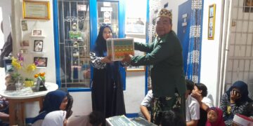 Yayasan Tahfidz Indonesia Bagikan Bingkisan Lebaran kepada Yatim dan Dhuafa di Ciomas, Bogor
