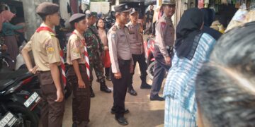 Pengamanan Kedatangan Menkraf Sandiaga Uno ke Tempat Rekreasi di Wilayah Puncak