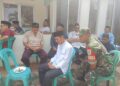 Babinsa Desa Rawakalong Serma Bambang Tomogi Menghadiri Acara Hajatan Warga