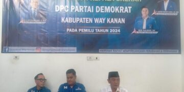 Ungkapan Ali Rahman Saat Menyerahkan Berkas Balon Bupati Way Kanan