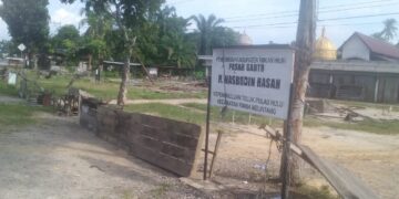 Penutupan Pasar Tradisional di Teluk Pulau Hulu: Pedagang dan Pembeli Mengeluh