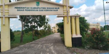 Dugaan Lambatnya Pembangunan di Rokan Hilir: Kepala Dinas Pendidikan Bungkam Saat Dikonfirmasi
