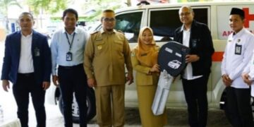 BNI Cabang Kendari Serahkan Ambulance untuk RSUD Kolaka Utara
