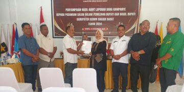 Penyerahan Laporan Audit Dana Kampanye Paslon Amanusa