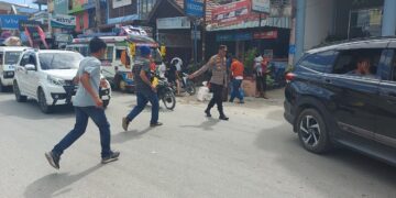 Arus Lalu Lintas Hari Kedua Liburan Tahun Baru di Toba