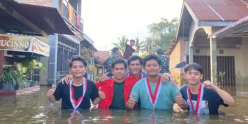 Penyaluran Bantuan Sembako untuk Korban Banjir di Kecamatan Rumbai, Kota Pekanbaru