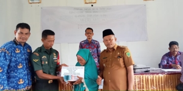 Salurkan BLT Bulan Januari s/d Juni, Kades Sungai Daun: Upaya Pemerintah untuk Kesejahteraan Warga