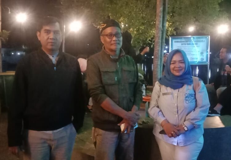 Kegiatan Nonton Bersama Edukasi Pendidikan di Desa Tamansari