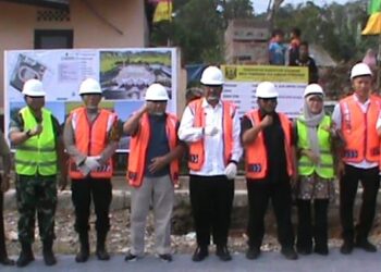 Bupati Sukabumi Lakukan Peletakan Batu Pertama Pembangunan Ruang Terbuka Publik Jampang Tengah