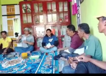 Dr Elsye Syaiful, SE, MH, Sosialisasikan Dokumen Pas Kecil kepada Nelayan di Rokan Hilir