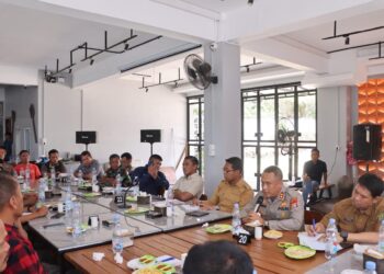 Kapolres Rohil Fasilitasi Mediasi Antara Kelompok Wanton Siringo Ringo Dengan KSO PT. Ujung Tanjung Sejahtera