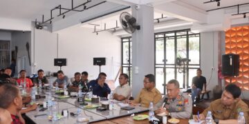 Kapolres Rohil Fasilitasi Mediasi Antara Kelompok Wanton Siringo Ringo Dengan KSO PT. Ujung Tanjung Sejahtera