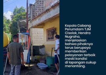 Meski Kondisi Lapangan Menantang, Perumdam TJM Cabang Cisolok Tetap Distribusikan Air Bersih Lewat Truk Tangki