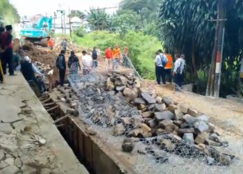 Warga Telukpinang Protes Penutupan Jalan Veteran II, Proyek Dipercepat Setelah Mediasi di Lokasi