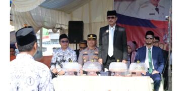 Peringatan Hari Guru Nasional dan HUT ke-80 PGRI di Kolaka Utara, Bupati Tekankan Pengabdian dan Penguatan Peran Guru