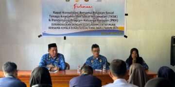 Kadis Sosial Kolaka Utara Tekankan Pembenahan Total Data Bansos dalam Rakor Bersama TKSK dan Pendamping PKH