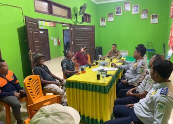 Kades Rantau Panjang Kiri Fasilitasi Pertemuan Juru Parkir Pasar Pelita dengan Dishub Rohil