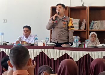 Cegah Bullying di Sekolah, Brigadir Zainudin Usman, S.H. Sosialisasi ke Siswa SDN 003 Sungai Pinang