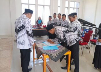 Kuswanto Resmi Dilantik Sebagai Ketua PGRI Kecamatan Pekaitan