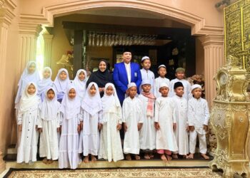 Amansyah Undang dan Beri Apresiasi kepada Santri MDTA Ar-Rahman di Kediamannya