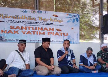 AQUA Peduli: 1.600 Paket Sembako untuk Warga Muarajaya
