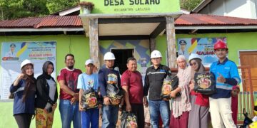 PT CSM Bagikan 353 Paket Sembako Ramadan untuk Warga Sulaho