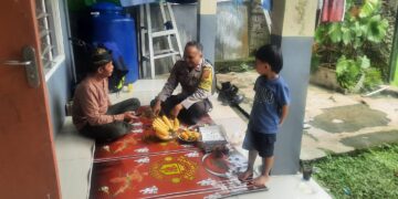 Sambang Dialogis Bhabinkamtibmas Polsek Cisarua
