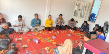 Silaturahmi Kapolsek Panipahan dengan Warga Kelurahan Panipahan Kota